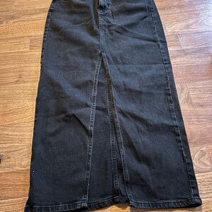 Pull&Bear Charcoal Maxi Skirt with Front Slit